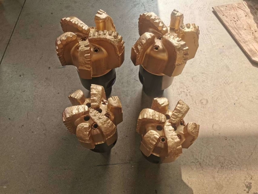 Api 9 7/8" 4개의 1/2reg Pin 실을 가진 5개의 잎 Pdc 조금 착암기